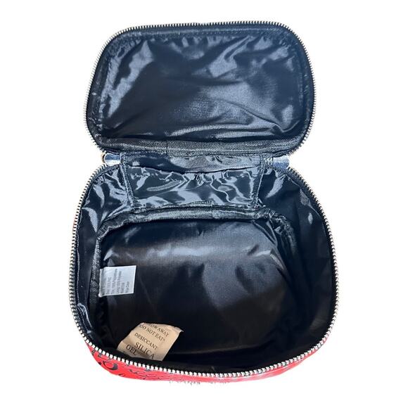 Sassy Jones 2-Piece Printed Nesting Cosmetic Bag Set - Picture 7 of 12